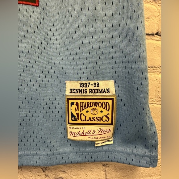 Mitchell & Ness Dennis Rodman NBA 91 Jersey Youth Size Large - Picture 3 of 11